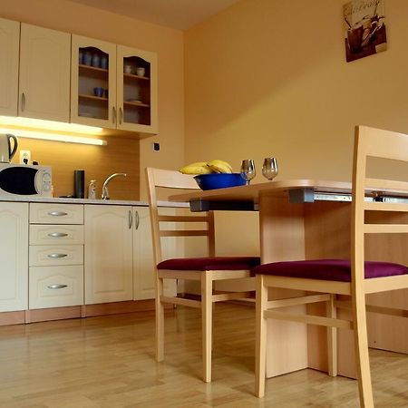 Top 10 Liptov Apartment Lipótszentmiklós Kültér fotó